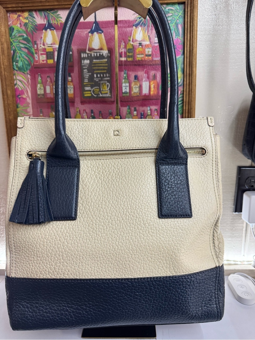 Kate Spade Classy Lady in Navy & Cream Two-Tone Pebbled Leather EUC